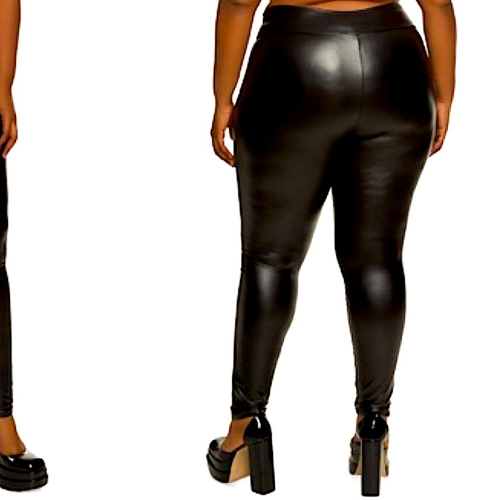 Eye Candy Black Faux Leather Plus Size Pull On Fleece Lined Leggings Size 2x. - Picture 2 of 2